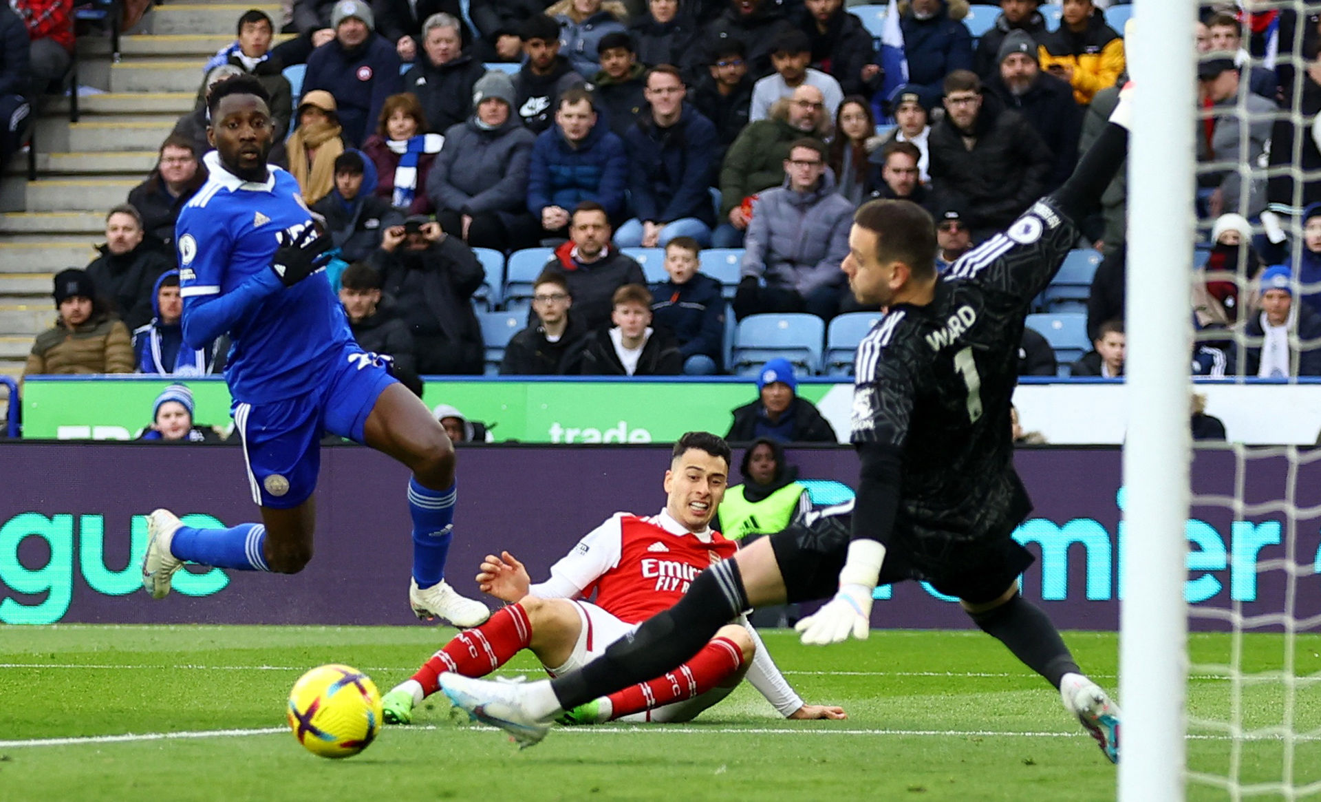 长传界外球 长传界外球